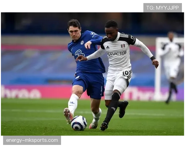 富勒姆定位球成制胜法宝，助球队连战连捷状态回暖