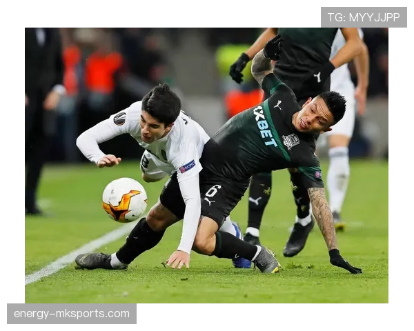 塞尔塔中场控制力增强,助力球队攻防转换更加流畅表现分析 塞尔塔中场控制力增强,助力球队攻防转换更加流畅表现分析