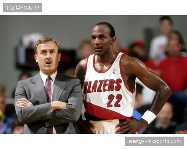 德雷克斯勒突破关键时刻砍分 拉开与同位置得分手差距